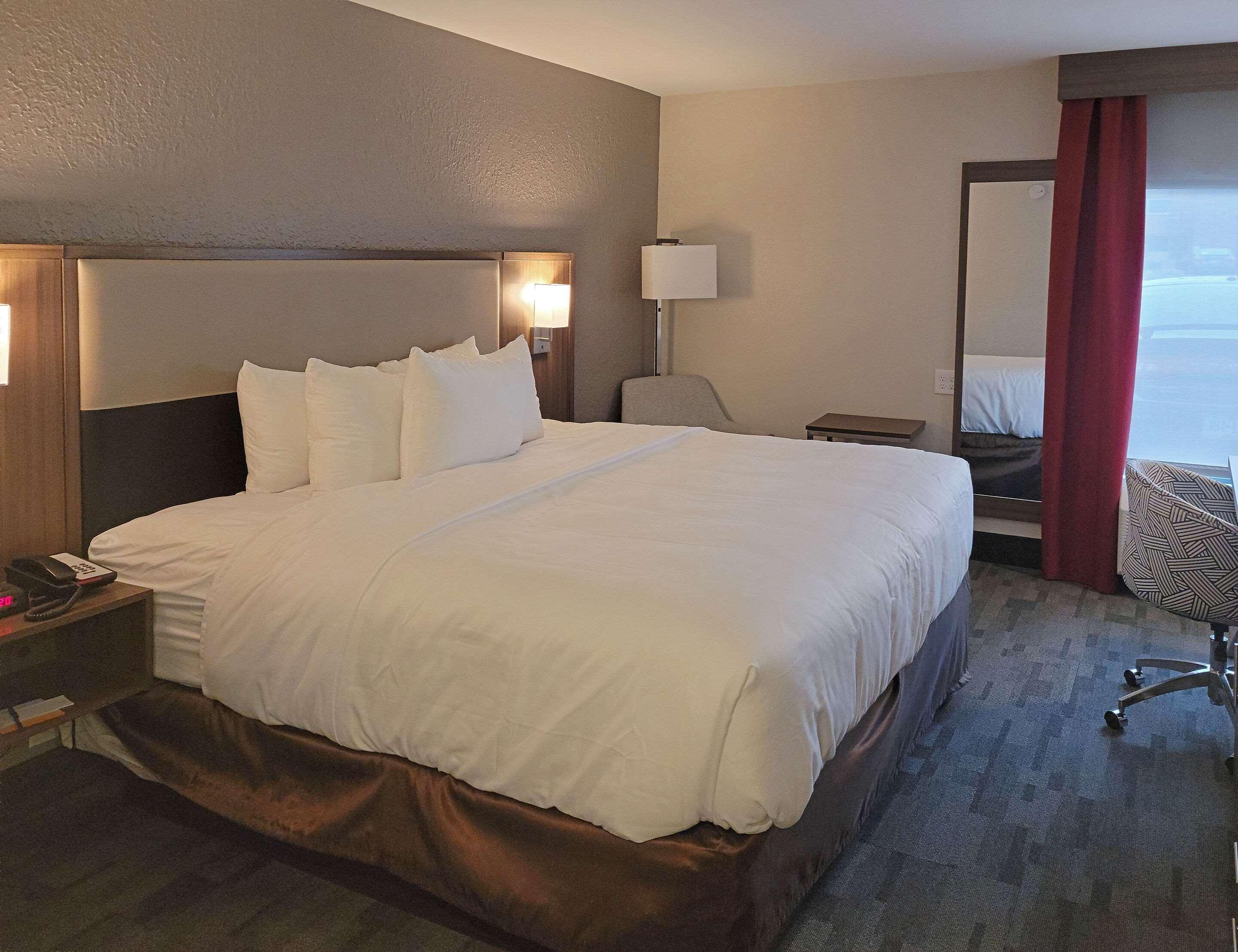 Comfort Inn & Suites Wyomissing-Reading Экстерьер фото